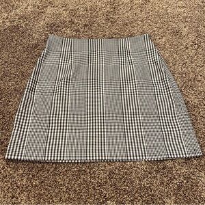 Dynamite | Size P/S | Houndstooth Plaid Mini Skirt White Black & Brown Tones